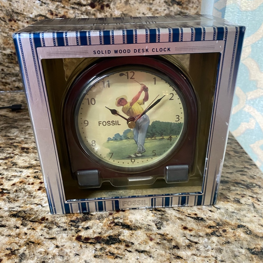 Vintage Fossil GOLF TOUR Tournament Solid Wood Desk Clock